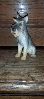Statue de chien Schnauzer Goebel en très bon état comme neuv, Collections, Statues & Figurines, Comme neuf, Animal, Enlèvement ou Envoi