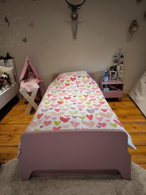 lit fille +sommier+ matelas+ tiroir + matelas tiroir+ chevet, Kinderen en Baby's, Kinderkamer | Bedden, Zo goed als nieuw, 180 cm of meer