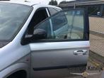 Voordeur links Chrysler Voyager / Grand Voyager diverse kleu, -, Utilisé, Porte, -