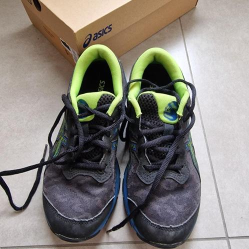 Zwart / blauwe Asics sportschoenen 37, Kinderen en Baby's, Kinderkleding | Schoenen en Sokken, Zo goed als nieuw, Sportschoenen
