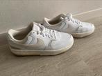 Nike, Vêtements | Femmes, Chaussures, Enlèvement ou Envoi, Comme neuf, Blanc, Sneakers et Baskets