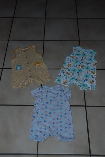 Babypakket van 3 mouwloze zomerjumpsuits T74 TBons beschikbaar voor biedingen