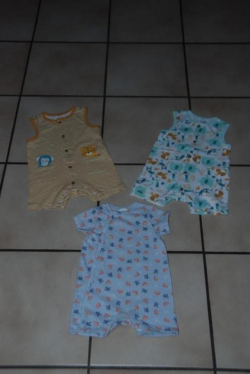 Babypakket van 3 mouwloze zomerjumpsuits T74 TBons, Kinderen en Baby's, Babykleding | Maat 74, Zo goed als nieuw, Jongetje of Meisje