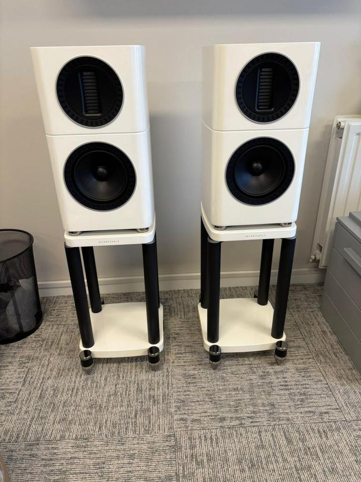 Wharfedale | Elysian 1 speakers  Wit | +Stands | 45% korting, Antiek en Kunst, Antiek | Bestek