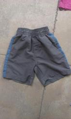 1 euro koopjes ! Stoere short mt 104, Utilisé, Garçon, Enlèvement ou Envoi, Pantalon