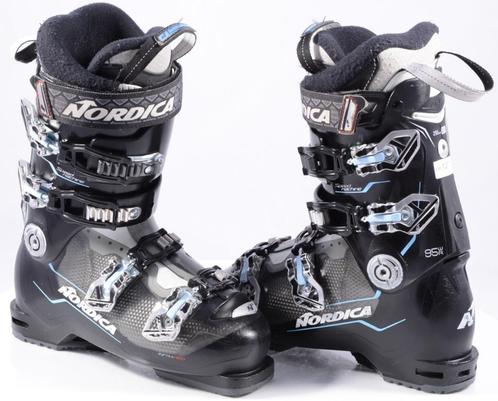 Chaussures de ski NORDICA 36.5 ; 37 ; 38 ; 38.5 ; 39 ; 40 ;, Sports & Fitness, Ski & Ski de fond, Envoi