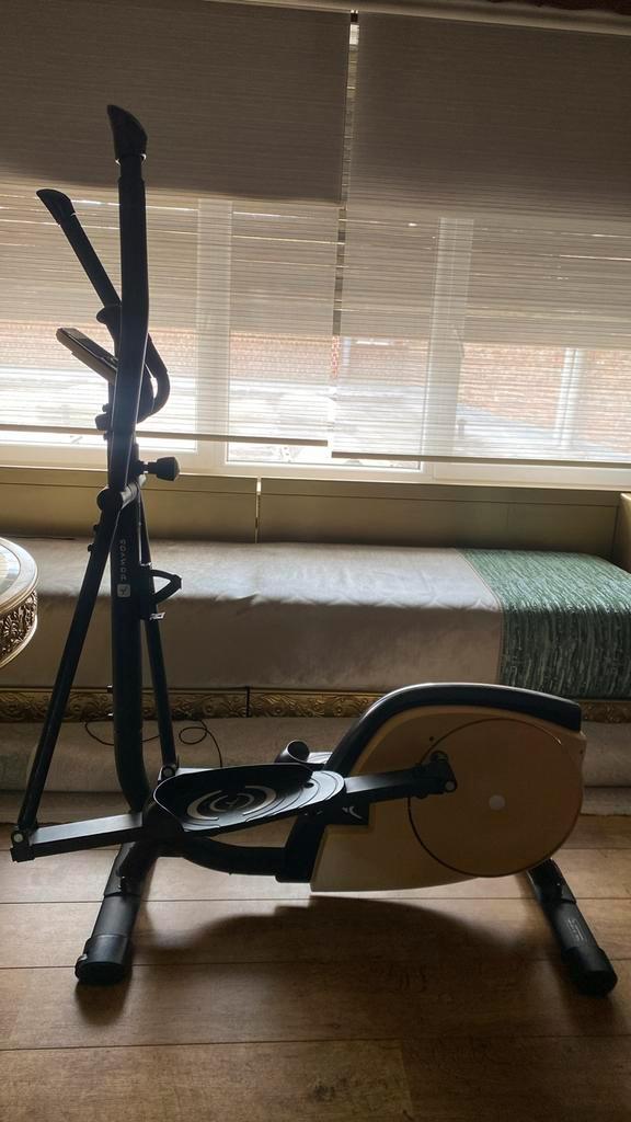 Domyos crosstrainer - te repareren of voor onderdelen, Sport en Fitness, Fitnessapparatuur, Gebruikt, Crosstrainer, Armen, Benen