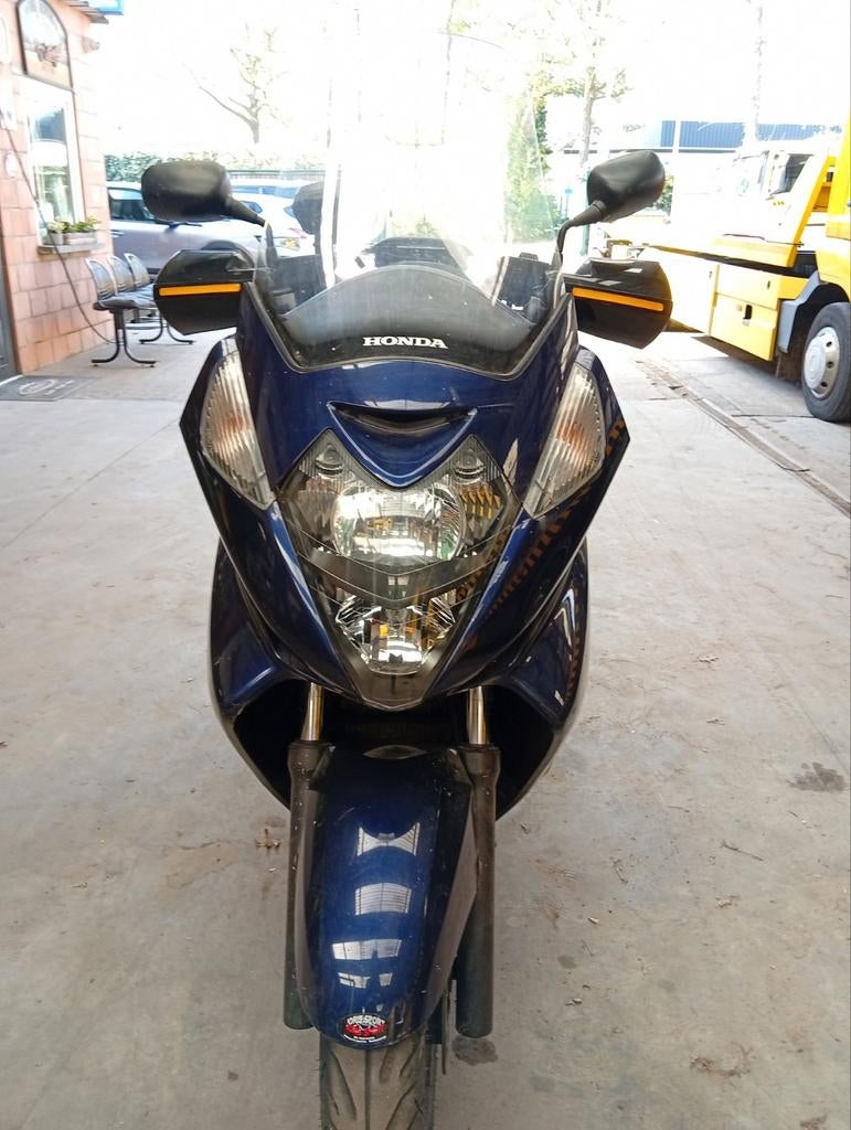 Honda silver wing, Motoren, Particulier