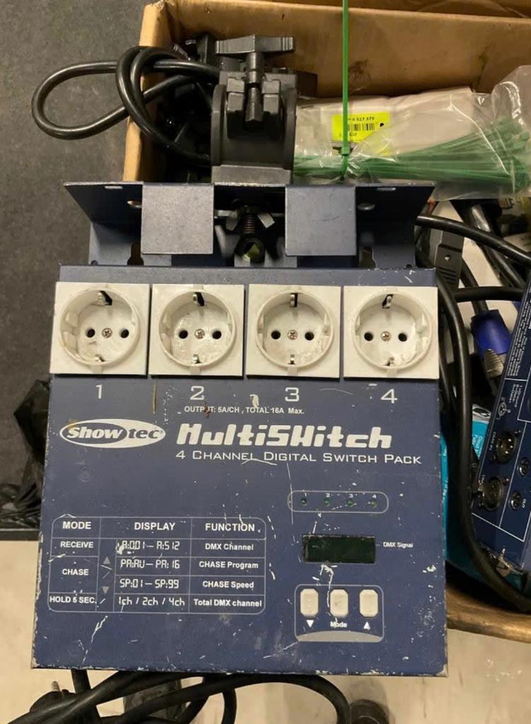 Showtec multiswitch, Enlèvement ou Envoi, Utilisé, Autres types