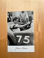 Postkaart foto filmster James Dean in racewagen - Jaren 60, Envoi, Comme neuf, Film, Photo ou Carte