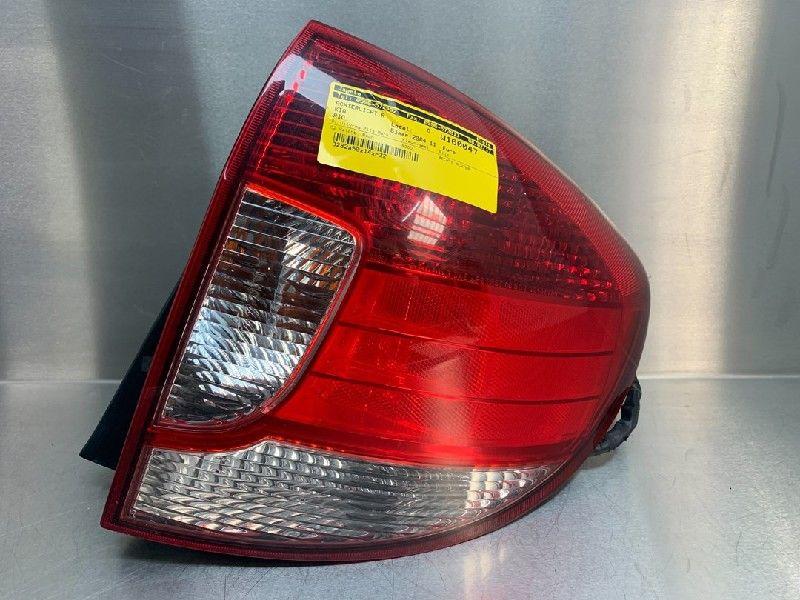 FEU ARRIÈRE DROIT Kia Rio (DC22 / 24) (01-2000/06-2005), Utilisé, Kia