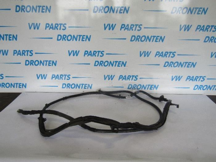 Chargeur de batterie d'un Volkswagen Polo, Autos : Pièces & Accessoires, Électronique & Câbles, Volkswagen, Utilisé, 3 mois de garantie