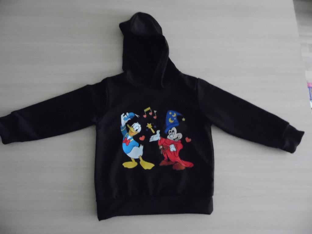 SWEAT À CAPUCHE MICKEY DONALD    DISNEY    NEUF, Enfants & Bébés, Vêtements enfant | Taille 104, Garçon, Enlèvement ou Envoi, Pull ou Veste