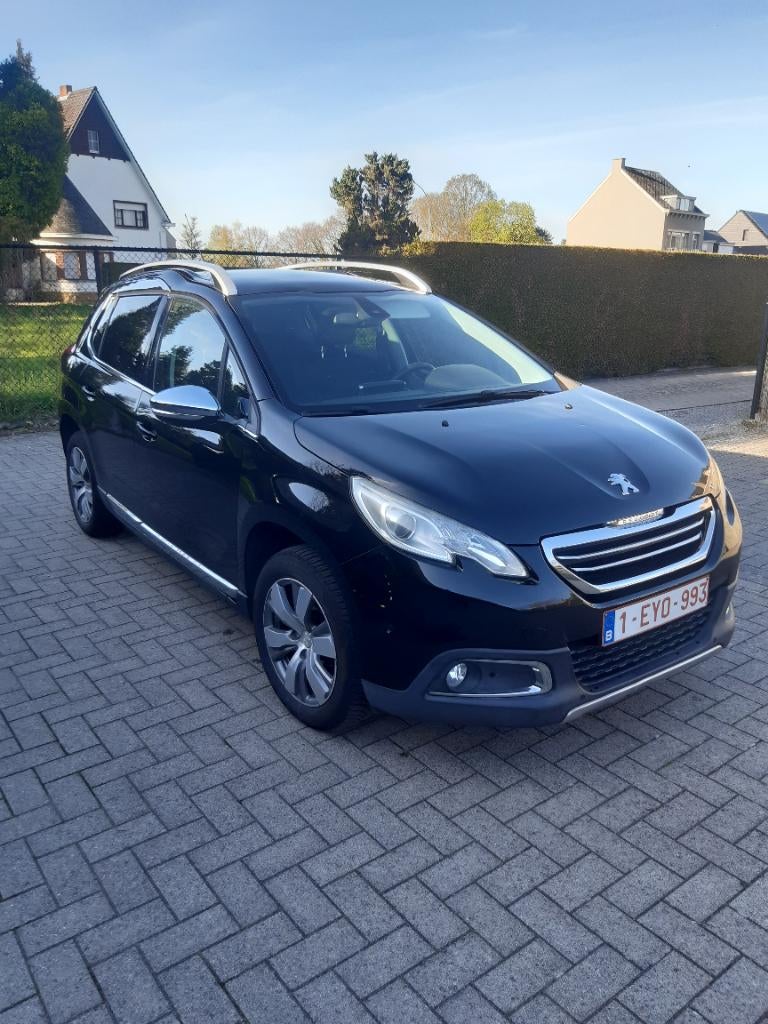 Peugeot 2008, Autos, Achat, Attache-remorque, Boîte manuelle, Noir