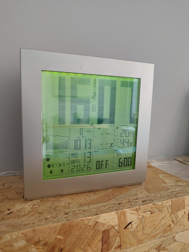 Oregon Scientific wekkerradio Philippe Starck, Ophalen of Verzenden, Gebruikt, Digitaal