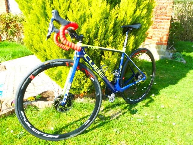 Vélo de route CUBE, Autres marques, Comme neuf, Enlèvement, Hommes