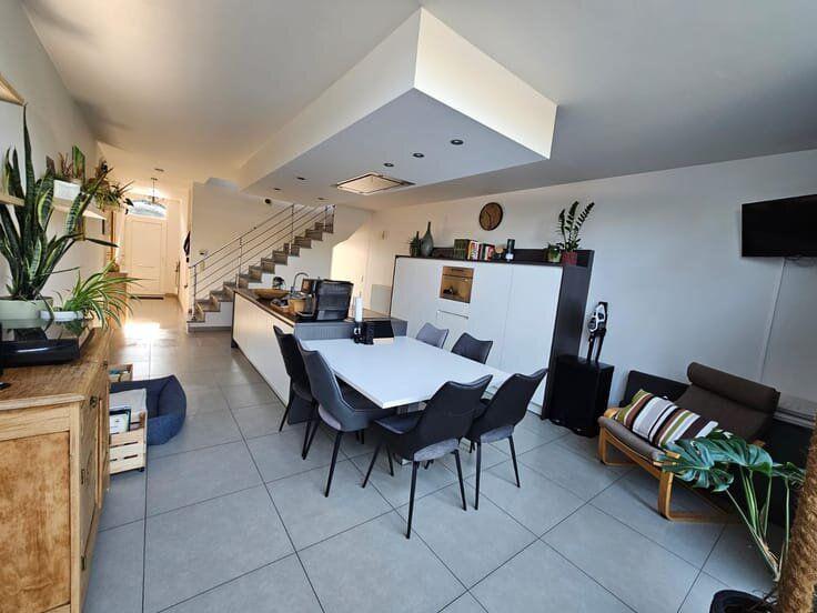 HUIS TE HUUR VANAF 1 JUNI SINT-TRUIDEN, Immo