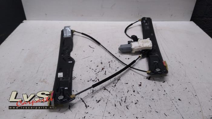 Mécanique vitre 4portes avant droite d'un Landrover Discove, Land Rover, -, 3 mois de garantie, Utilisé
