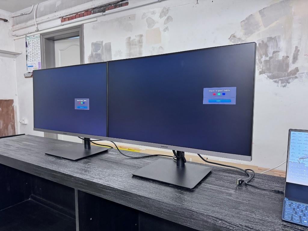 Samsung monitoren 2 stuks 27 inch, Computers en Software, Monitoren, Gebruikt, 61 t/m 100 Hz, DisplayPort, HDMI, VGA, In hoogte verstelbaar