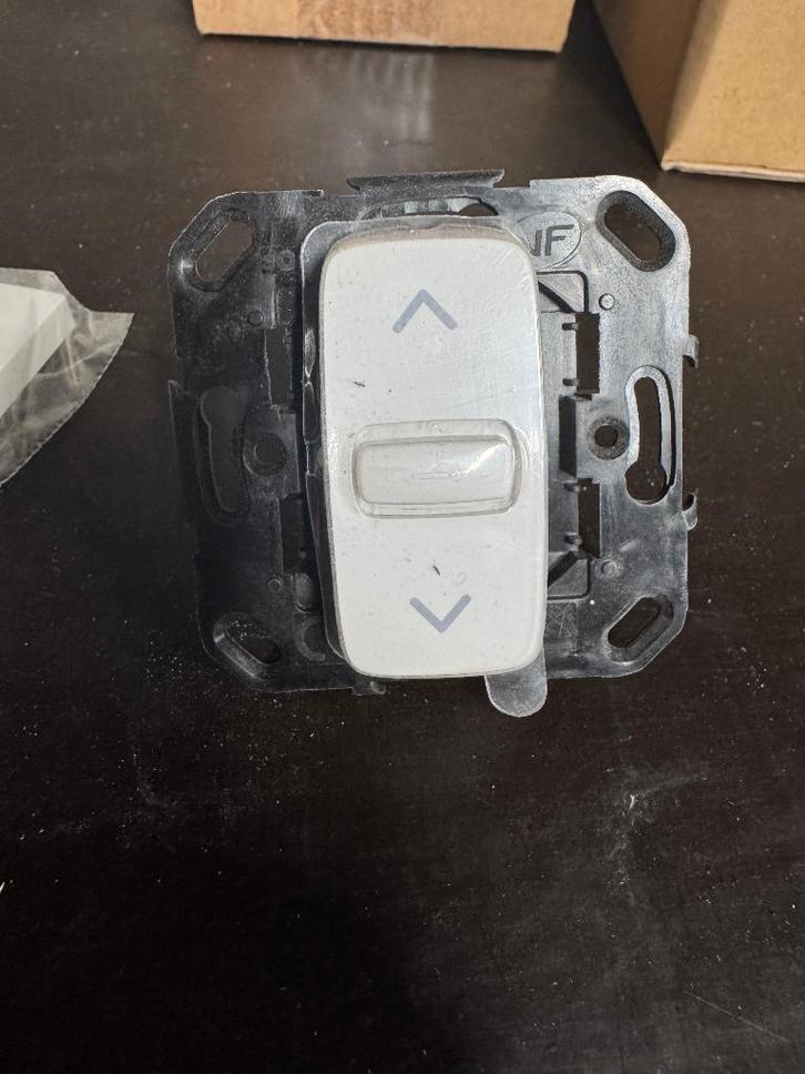 Commande Volet Roulant Somfy, Bricolage & Construction, Volets, Neuf, Enlèvement