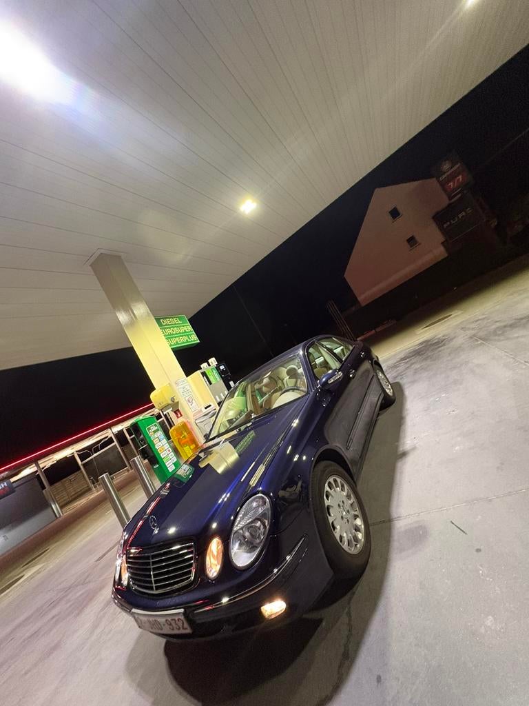 Mercedes-Benz E220 cdi Elegance, Auto's, Mercedes-Benz, Bedrijf, E-Klasse, Diesel, Euro 3, Berline, 5 deurs, Automaat, Blauw, Beige