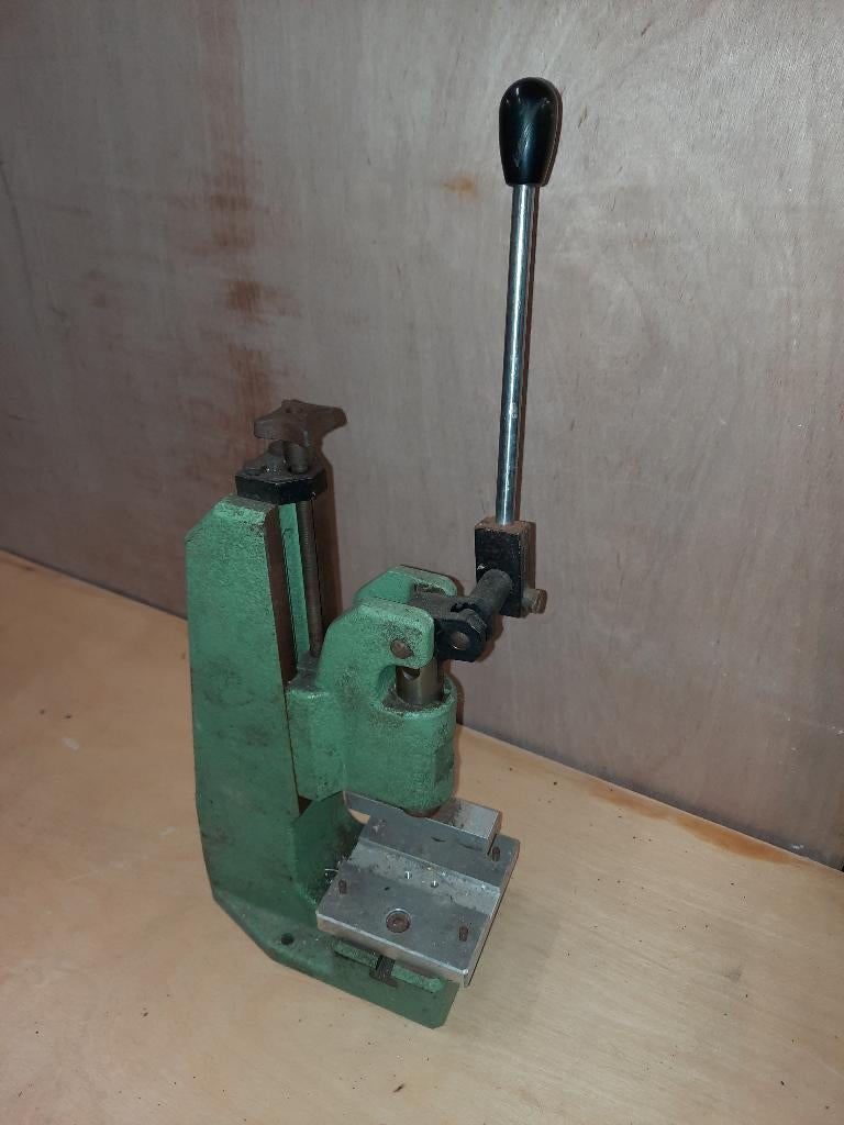 Presse Harting, Bricolage & Construction, Enlèvement