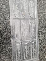 Praline mallen, Ophalen