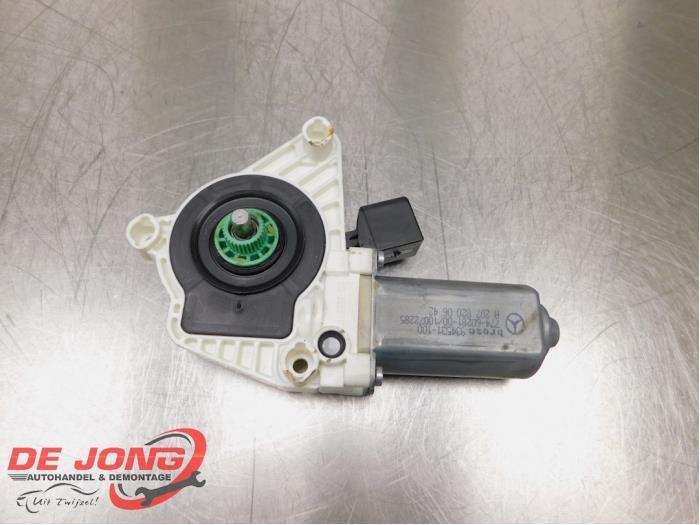 Moteur de vitre portière d'un Mercedes SLK, 3 mois de garantie, Utilisé, -, -