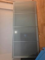 Portes d'armoire ikea, Enlèvement