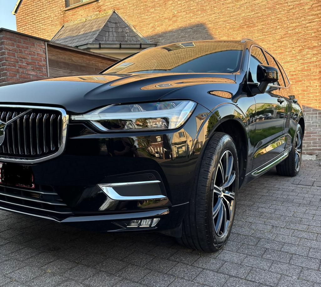 VOLVO XC60 INSCRIPTION D4, Autos, Achat, Carnet d'entretien, Noir, 5 portes