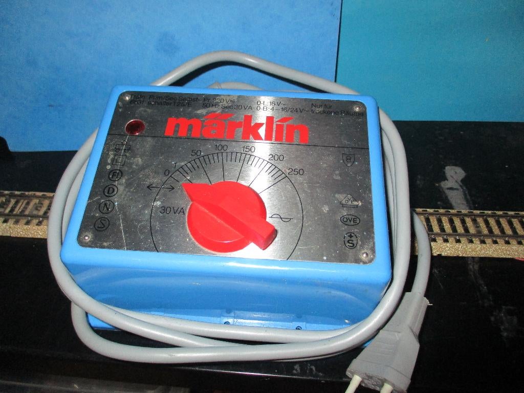 Marklin Transfo 6631 30VA, Hobby & Loisirs créatifs, Trains miniatures | HO, Enlèvement ou Envoi, Utilisé, Transformateur ou Alimentation
