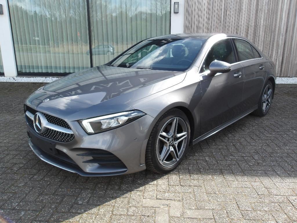Mercedes A 180D AMG line, Auto's, Mercedes-Benz, Automaat, Euro 6, Navigatiesysteem, Alcantara
