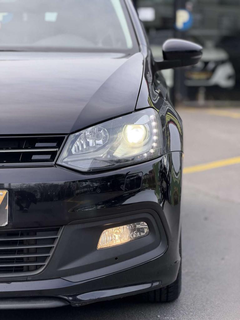 Volkswagen Polo Kit R*1.2i Black Edition*A/C*xénon*LED*USB*, Auto's, Voorwielaandrijving, Euro 5, Gebruikt, Zwart