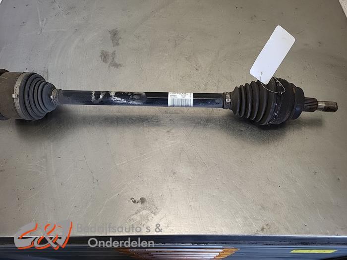 Aandrijfas links-achter van een Mercedes V-Klasse, Gebruikt, -, Ophalen of Verzenden, -