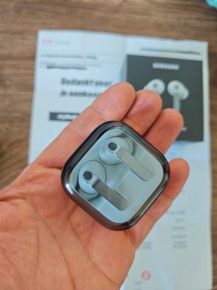 Samsung Galaxy Buds4 Pro neuf et inutilisé, Télécoms, Téléphonie mobile | Accessoires & Pièces, Samsung, Enlèvement ou Envoi