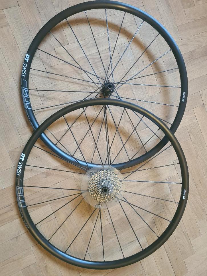 DT Swiss E1800 Spline, Vélos & Vélomoteurs, Vélos Pièces, Comme neuf, Roue, Enlèvement