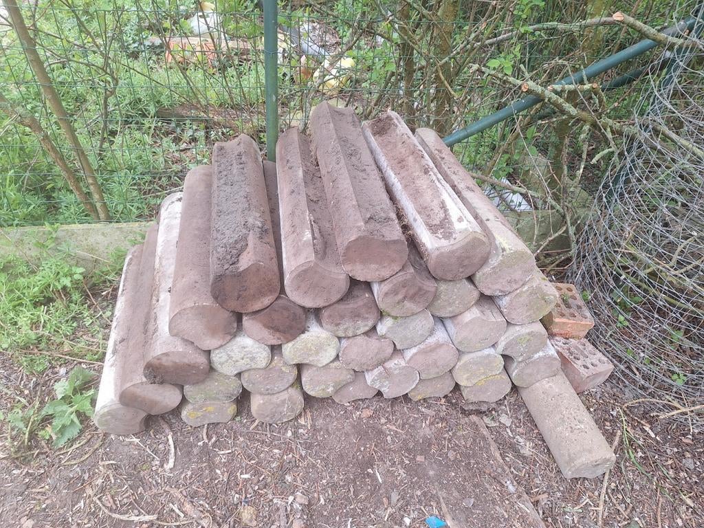 GRATIS Betonnen paaltjes / palissaden, Ophalen