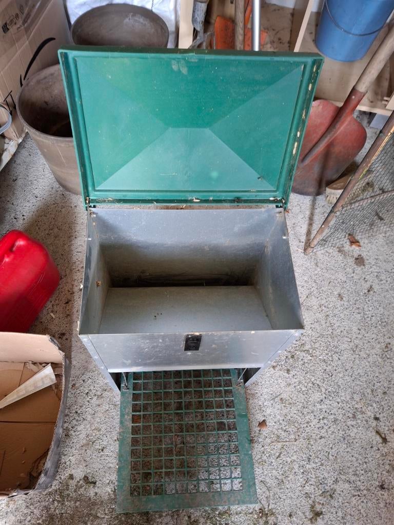 Mangeoire pour poules, Animaux & Accessoires, Enlèvement