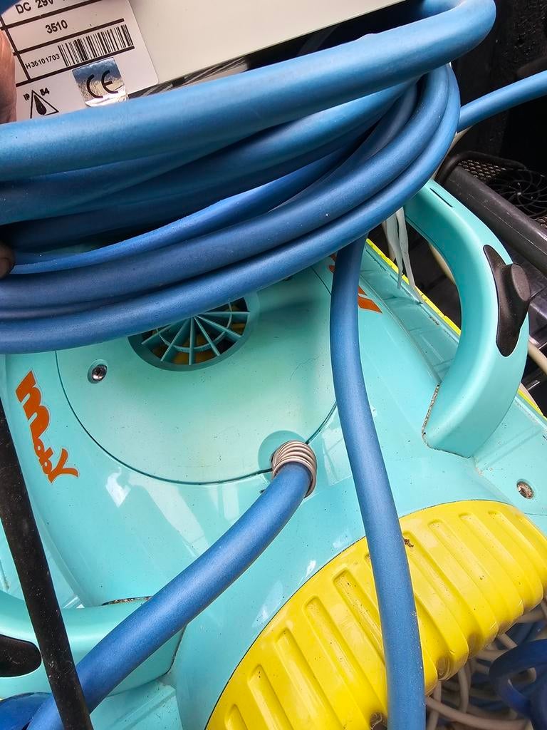 Zwembadrobot dolphin is paar gebruikt doet de bodem, Jardin & Terrasse, Accessoires de piscine, Enlèvement