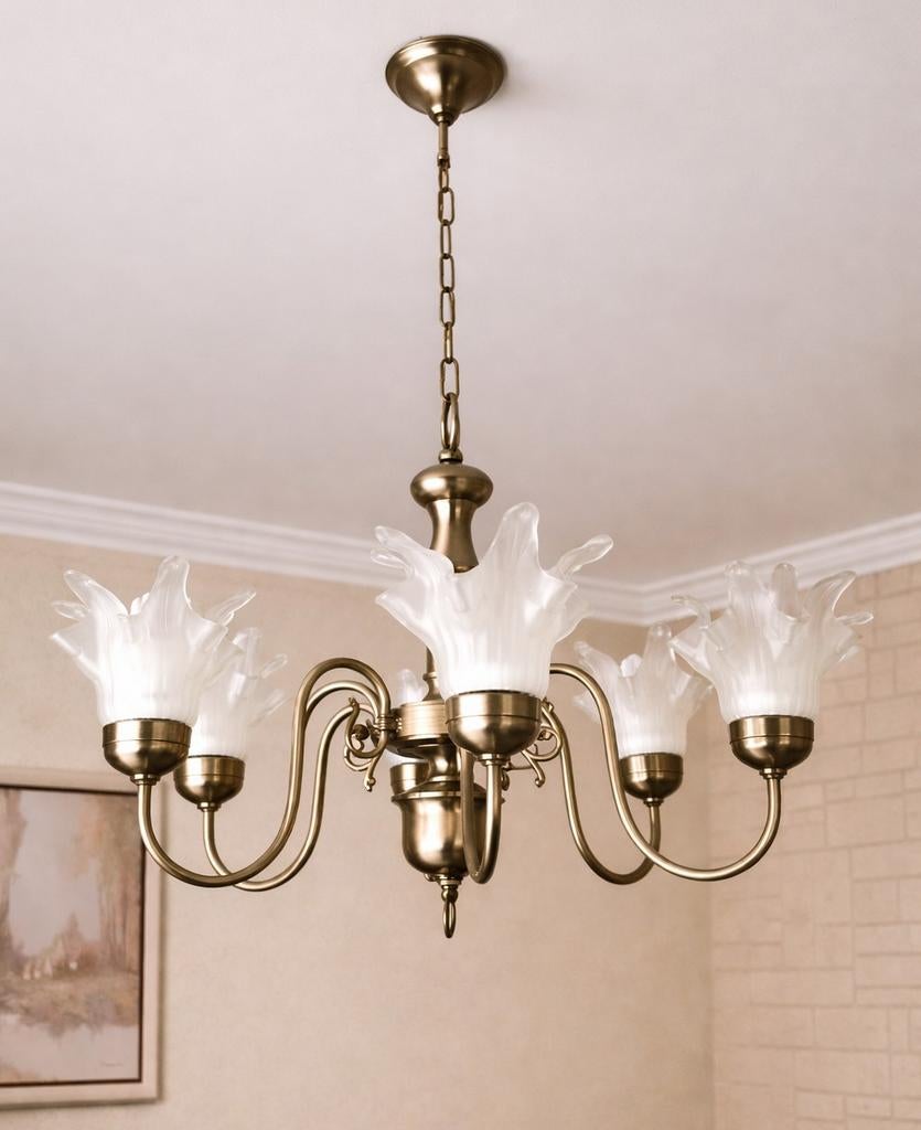 Lustre élégant en métal et verre, Enlèvement, Verre