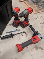 Set Milwaukee dans une mallette, Bricolage & Construction, 600 watts ou plus, Enlèvement ou Envoi, Comme neuf, Vitesse variable