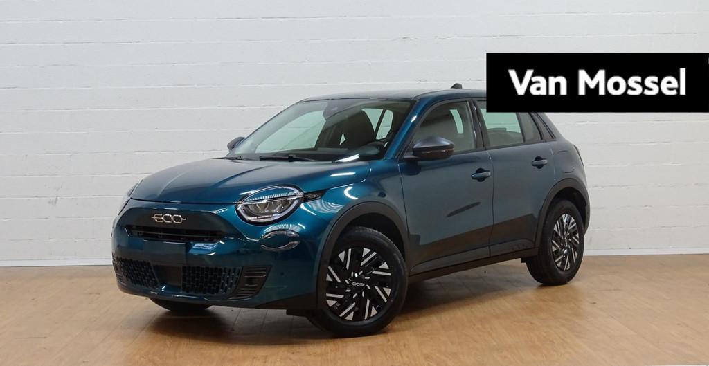 Fiat 600 1.2 Hybrid 100 (automatique), Autos, Fiat, Achat, Entreprise, 109 g/km, Noir