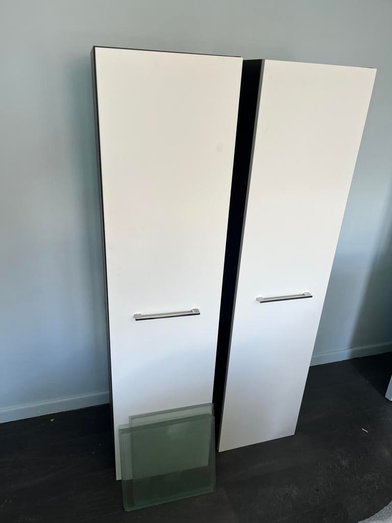 2 hangkasten, Huis en Inrichting, Ophalen, (Half)hoge kast, Minder dan 50 cm, Gebruikt