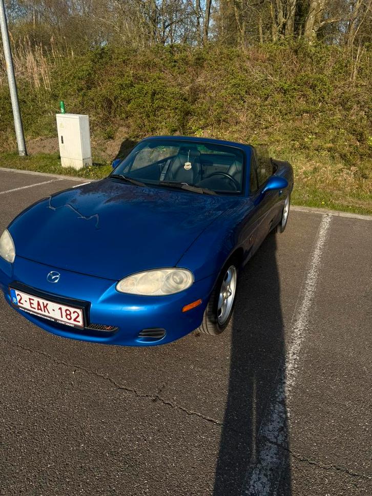 Mx-5 nb 1.6, Autos, Mazda, Particulier, MX-5, Bluetooth, Essence, Euro 3, Cabriolet, 2 portes, Boîte manuelle, Bleu, Noir, Cuir
