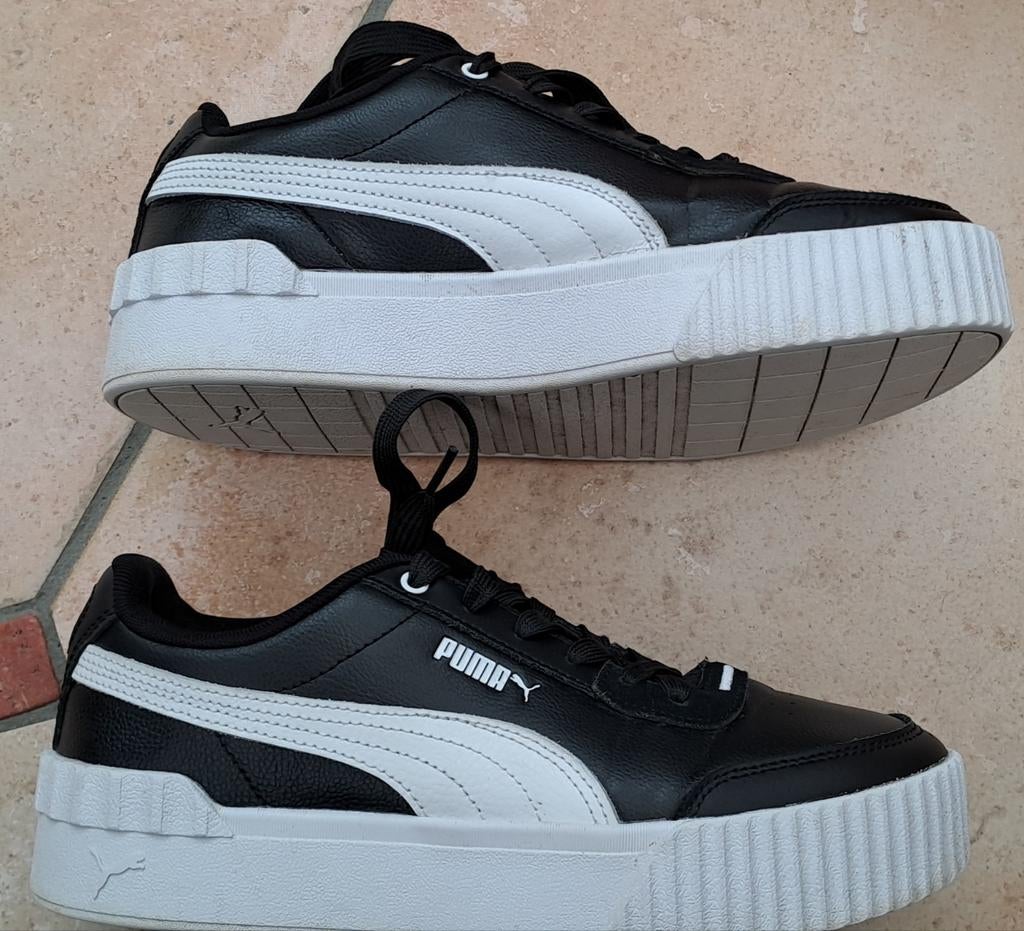 Chaussures femme sport PUMA p39 neuve, Enlèvement ou Envoi, Neuf, Chaussures