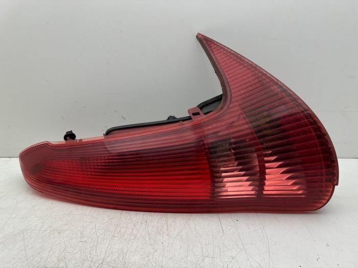 Achterlicht rechts van een Peugeot 206, Auto-onderdelen, Verlichting, Peugeot, Gebruikt, 3 maanden garantie, Ophalen of Verzenden