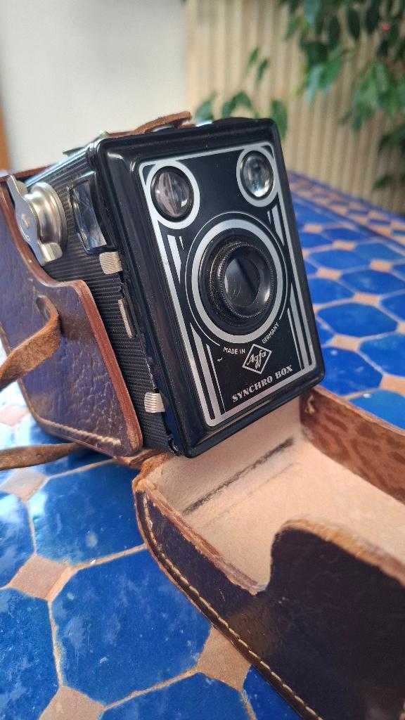 Agfa Synchro Box + leren etui, Verzamelen, Foto-apparatuur en Filmapparatuur, Fototoestel, 1940 tot 1960, Ophalen of Verzenden