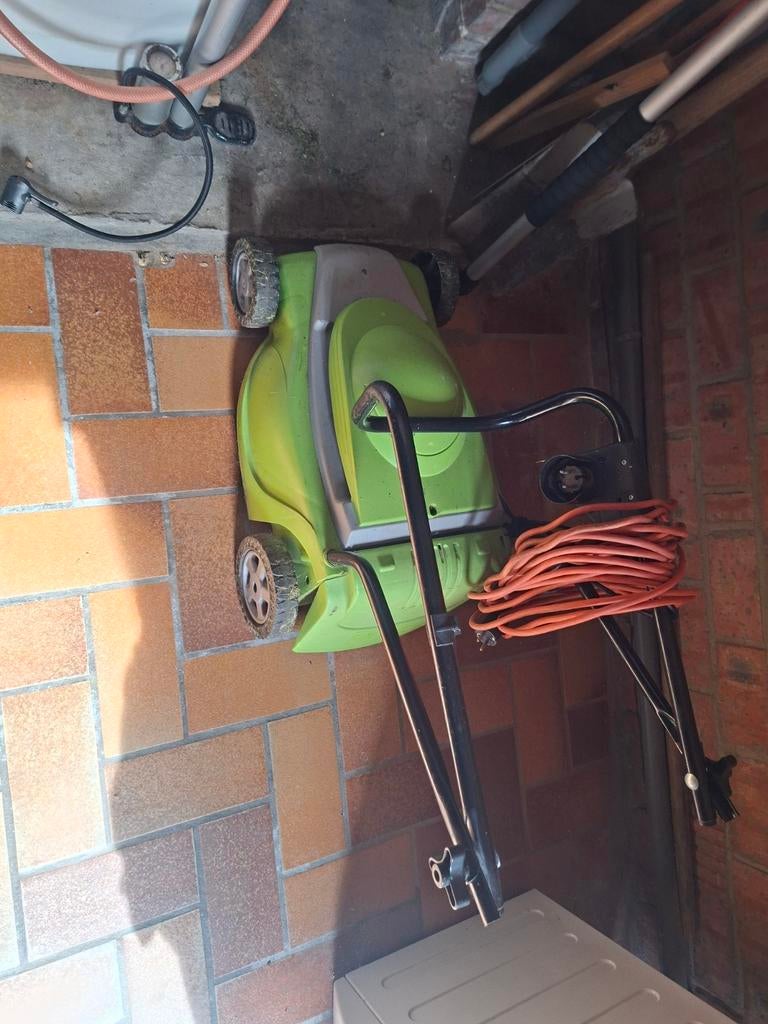 Grasmachine elektrische snij breedte 30 a 35, Ophalen