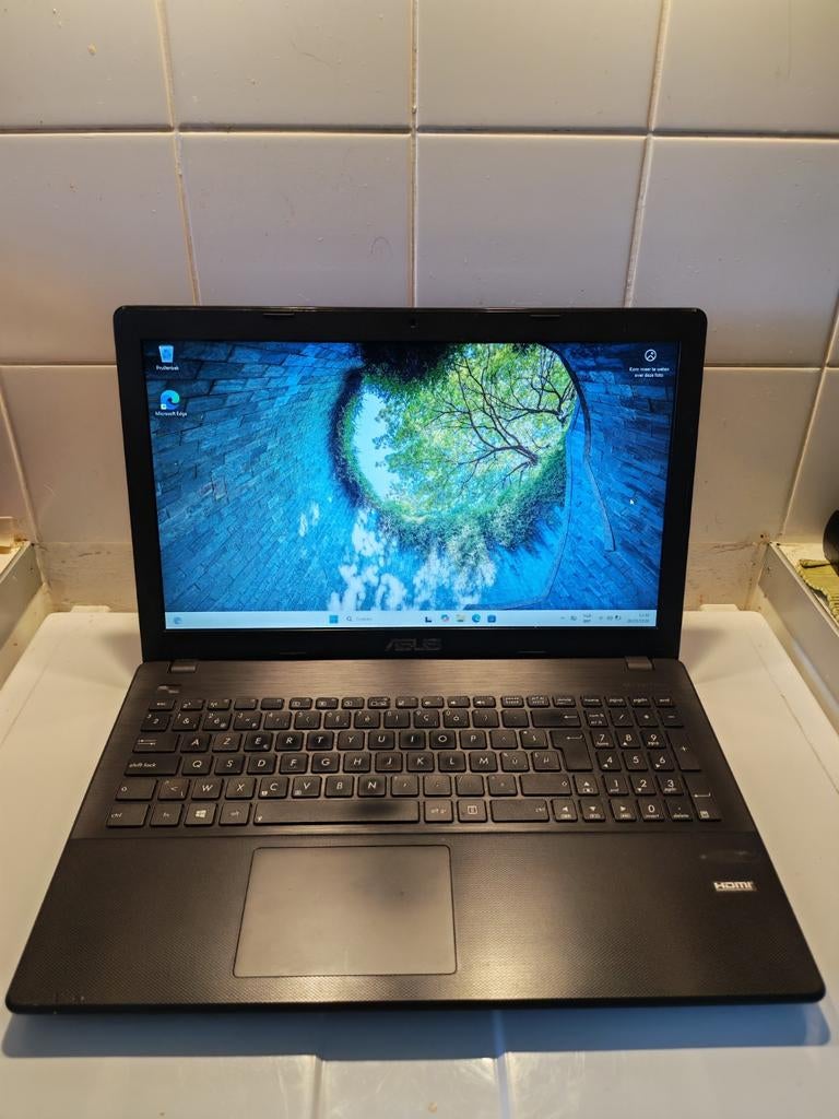 Te koop: ASUS X551C laptop – Betrouwbaar en gebruiksklaar, Computers en Software, Gebruikt, Met videokaart, 15 inch, Ophalen of Verzenden