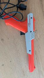 Nintendo gun zapper, Consoles de jeu & Jeux vidéo, Consoles de jeu | Nintendo NES, Enlèvement